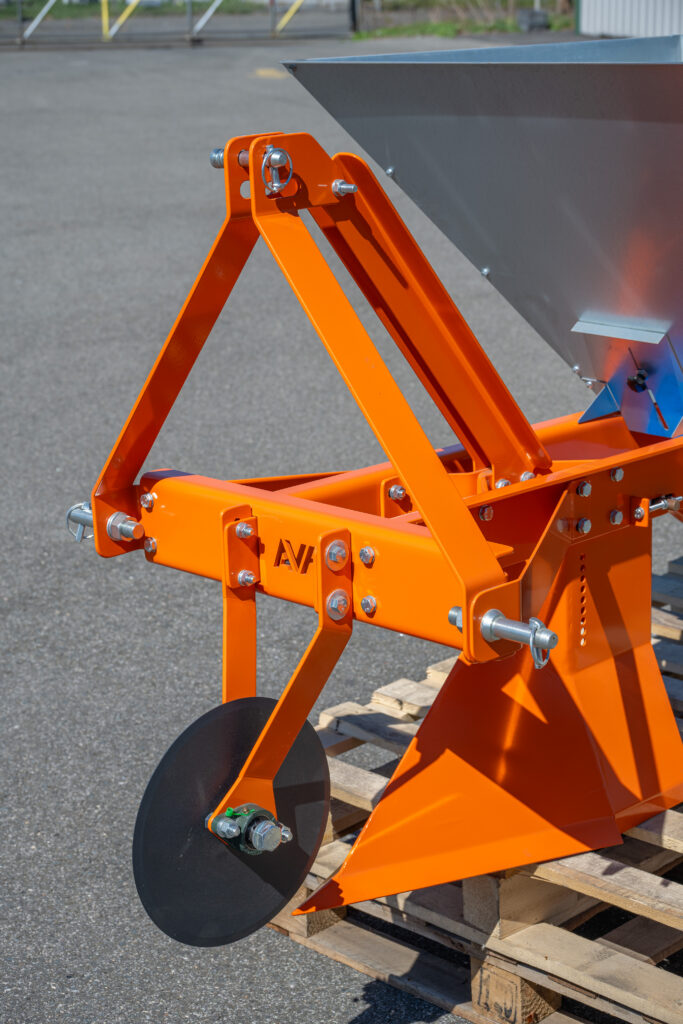 Tractor attachment of bulb planting machine